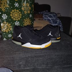 Air Jordan Big Fund 'Black University Gold' Size 8.5