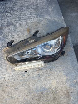 14-17 Infiniti q50 headlight left side