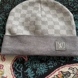 Ivv beenie