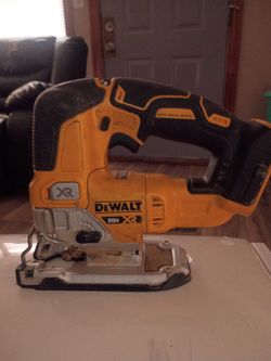 Jigsaw dewalt