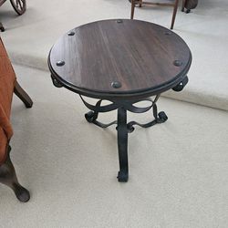 End Table : Side Table : Coffee Table : Living Room Table : Hardwood : Iron : Metal : Furniture