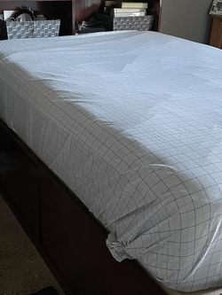 Twin XL Bed Frame W/Bed