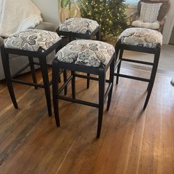 4 Bar Stools