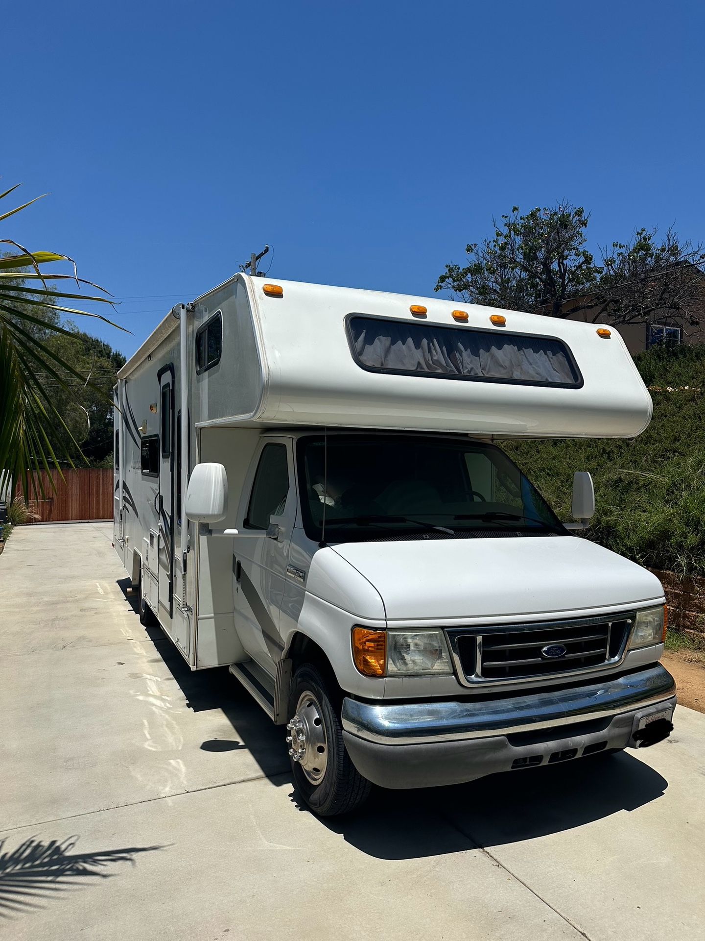 2008 E-450 Diesel C-Class RV
