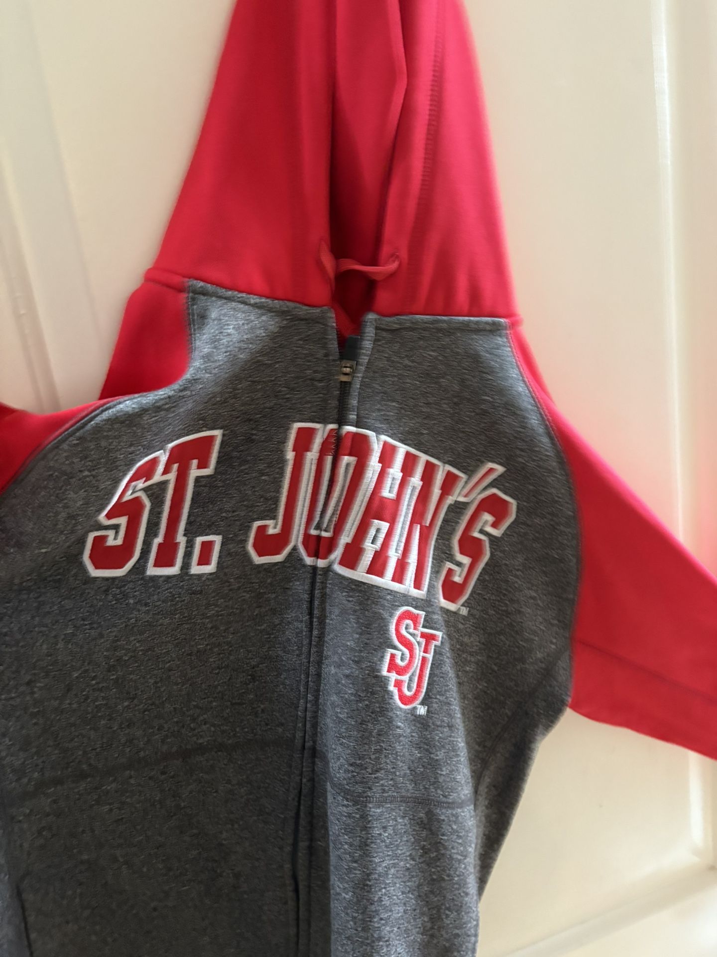 St John’s Zipper Unisex