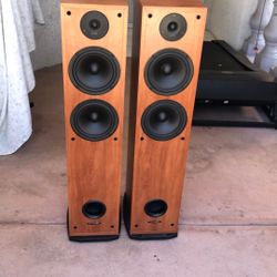 Polk Audio Speakers. R50.