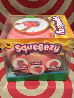 Squeeezy Peach (squishy)
