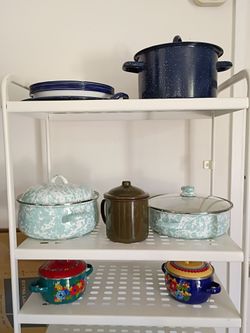 Enamelware Enamel Stockpot, Dutch oven, small pots, Plates