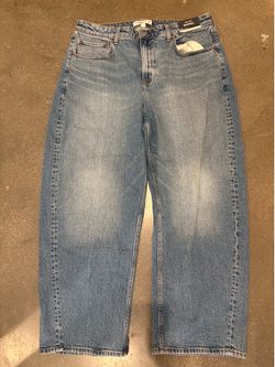 Abercrombie, barrel new jeans - never been worn - 33 regular