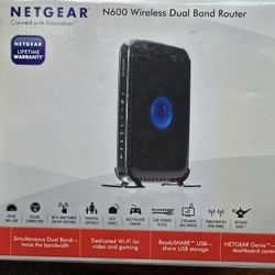 Netgear N600 300 Mbps 4-Port 10/100 Wireless N Router (WNDR3400)