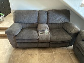 Reclining sofa