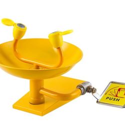 New In Box!!  Creahub Emergency Eye Washing Station Portable Wall Mounted $50 (#307) 