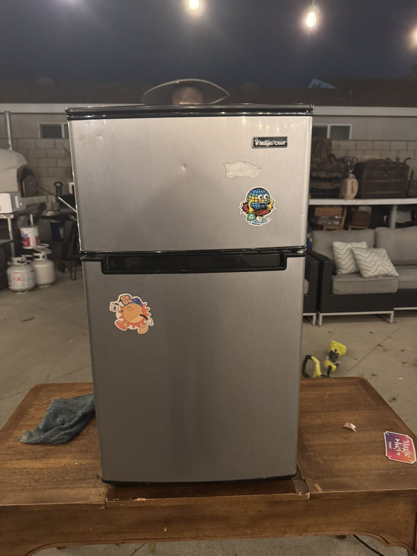 Magic Chef Mini Fridge (Reconditioned)