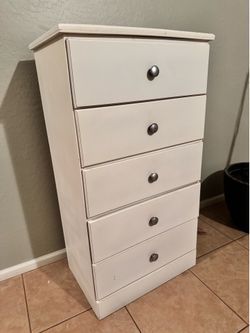 White dresser chest
