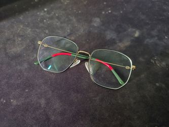 Gucci Hexagonal-Frame Glasses (Black)