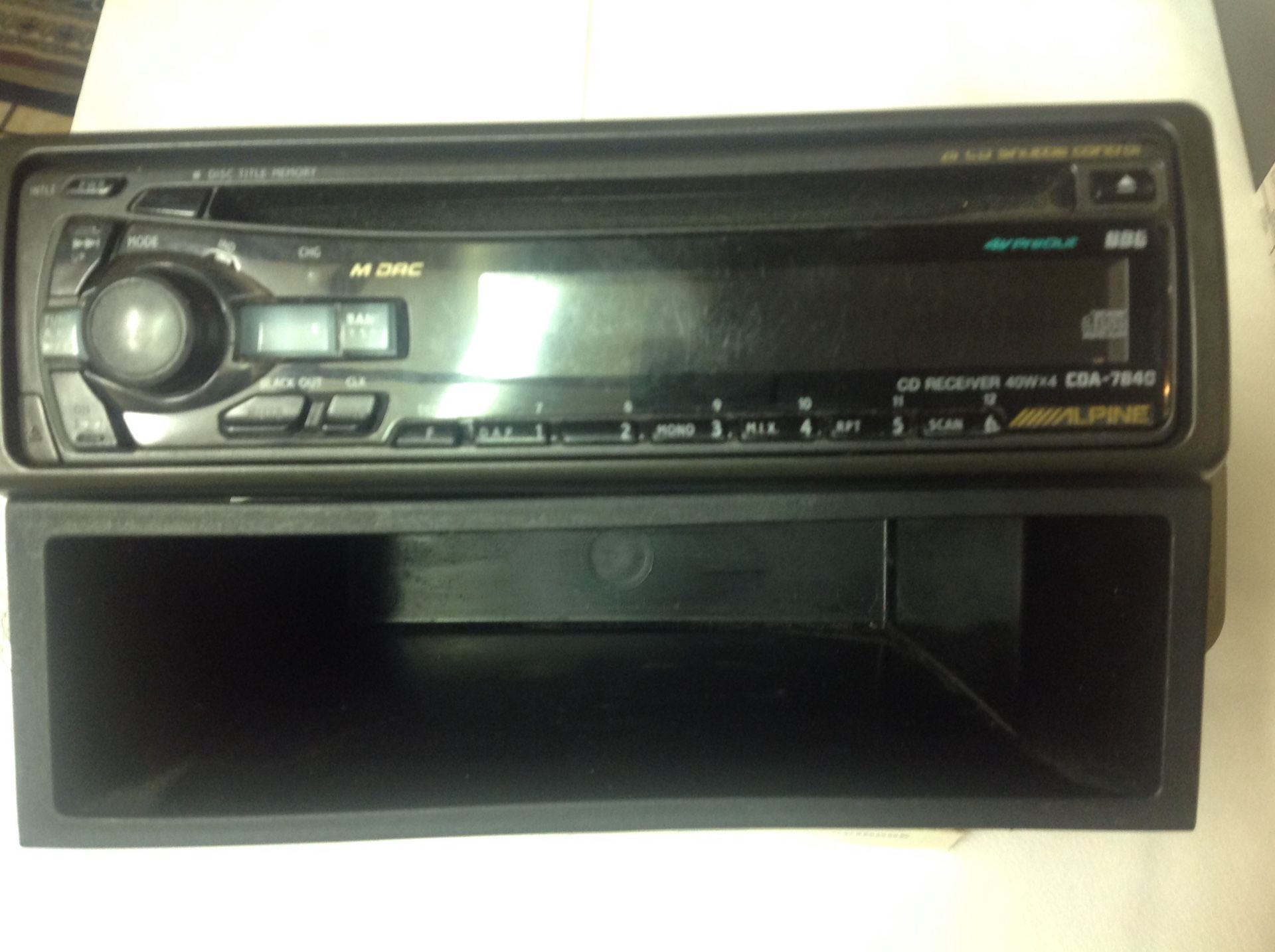 Alpine CDA-7840 Stereo Removable Face