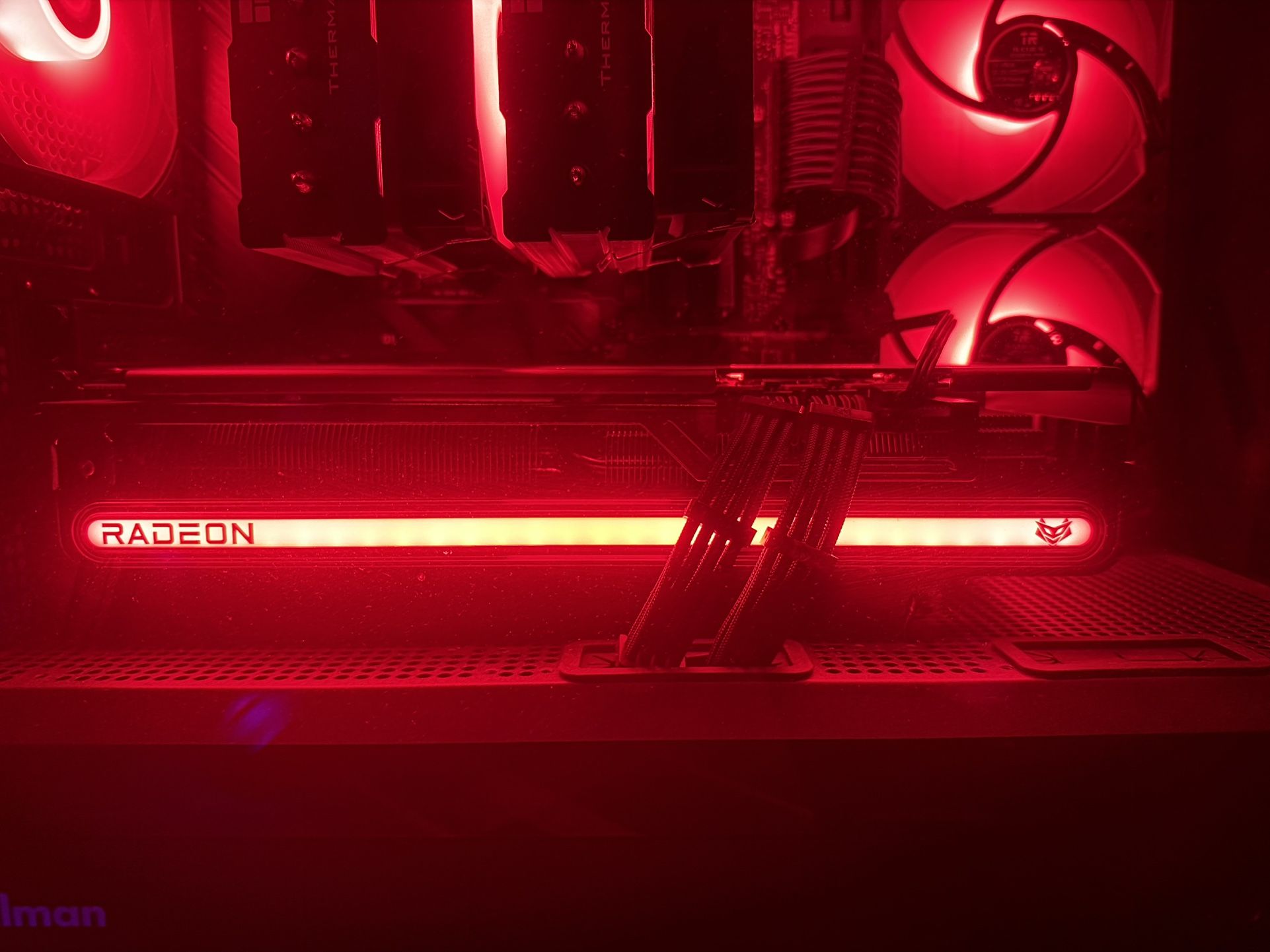 RADEON 7900xt Graphics card