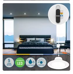 Utilitech White 5-in or 6-in 800 -Lumens Switchable white Round Dimmable LED Wet rated Recessed Downlight 6 -Pack