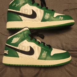 Air Jordan 1 Mid SE (GS) Pine Green White/Black Shoes HF3200-300