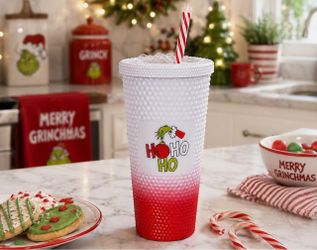THE GRINCH 🎄PLASTIC TUMBLER