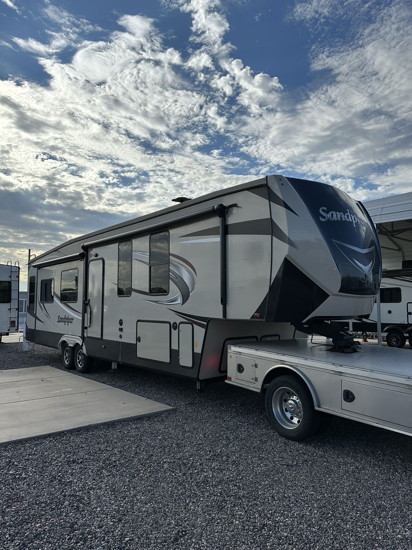 5th Wheel Mover