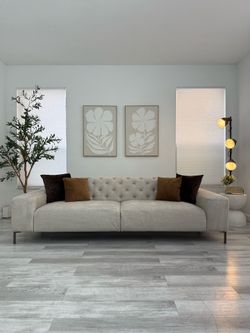 Italian Pianca Chesterfield Boston Sofa Couch Beige