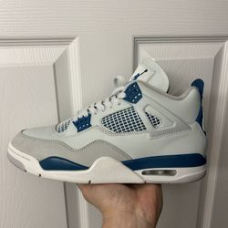 Jordan 4 Military Blue 