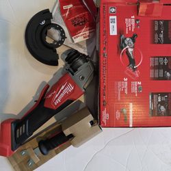 Milwaukee M18 FUEL 18V Lithium-Ion Brushless Cordless 4-1/2 in./5 in. Grinder w/Paddle Switch
