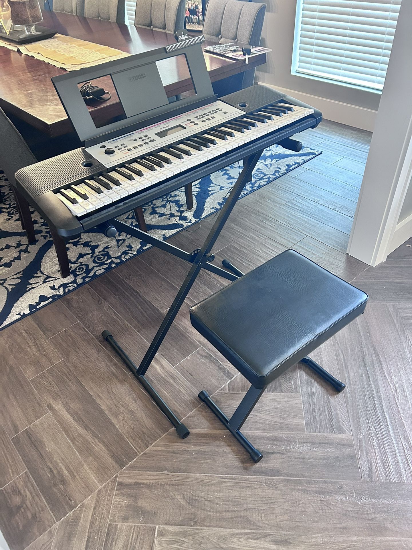 Yamaha Keyboard YPT-260 With Stand & Bench