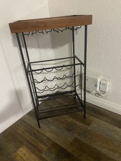 Wine Rack with detachable serving board