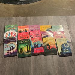 Disney The Never Girls Books 