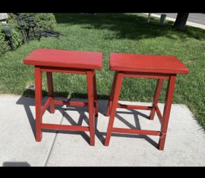 New set of 2 wooden counter stools 24”