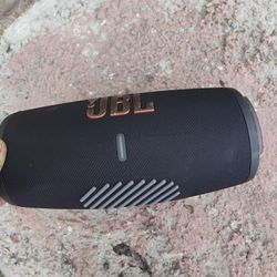 JBL Xtreme Loud And Clear 