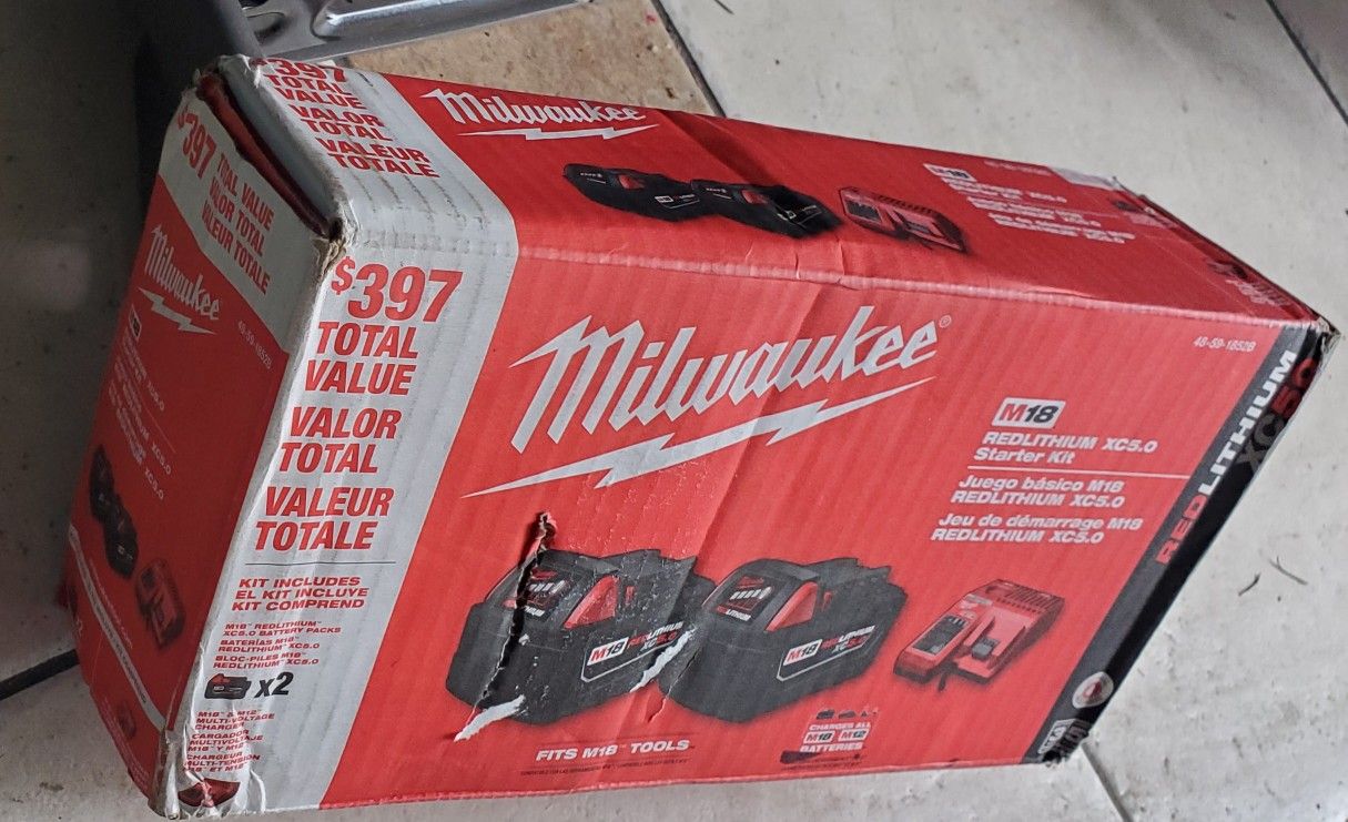 Milwaukee 5.0 Battery Starter Kit With Chager