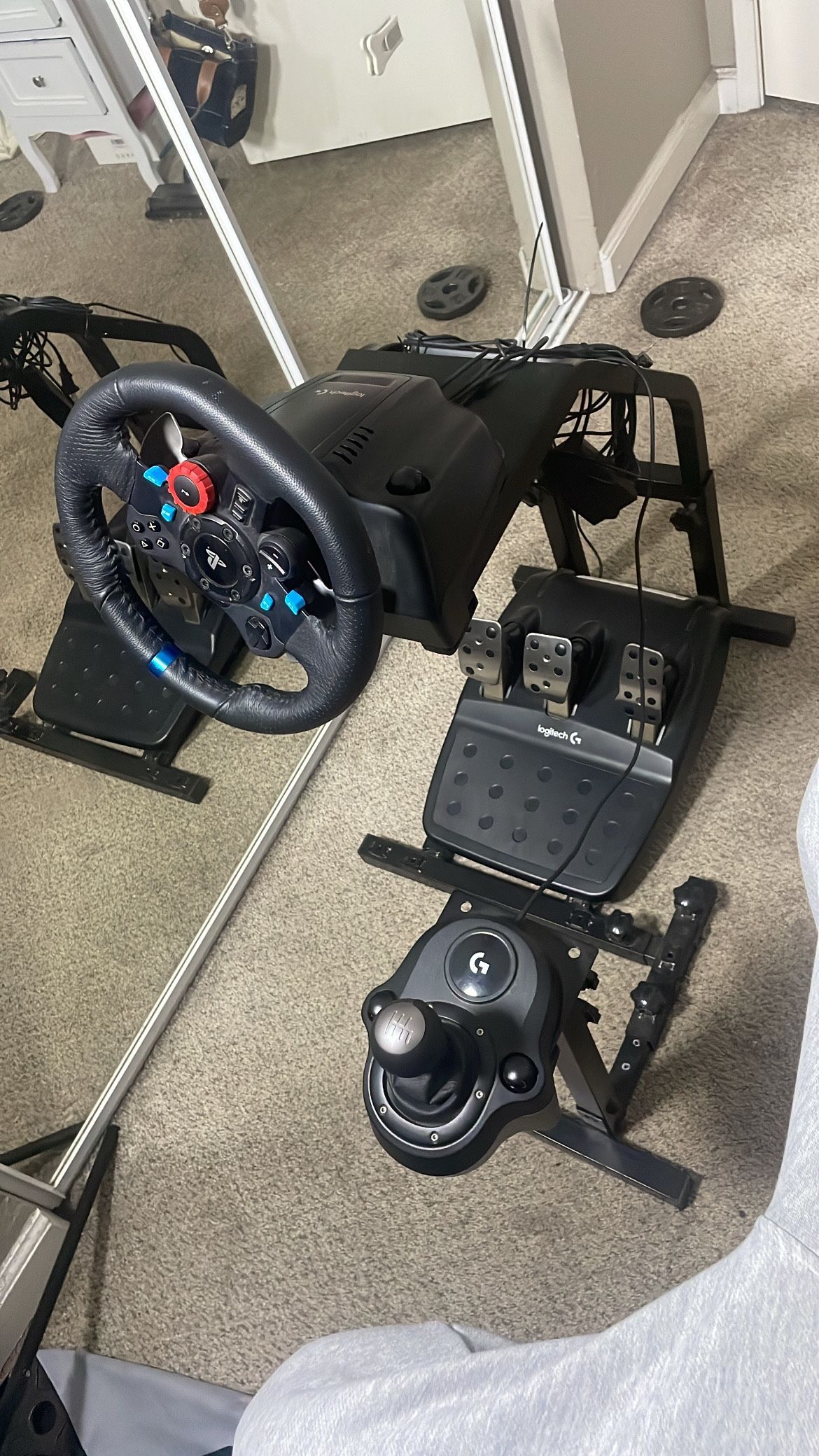 Logitech G29 Steering Wheel/frame/shifter