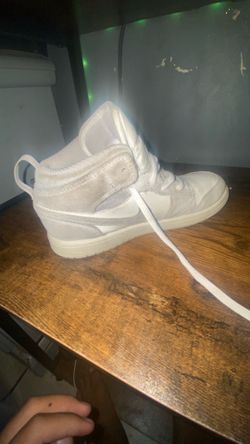need money for school A size 3Y need money for school