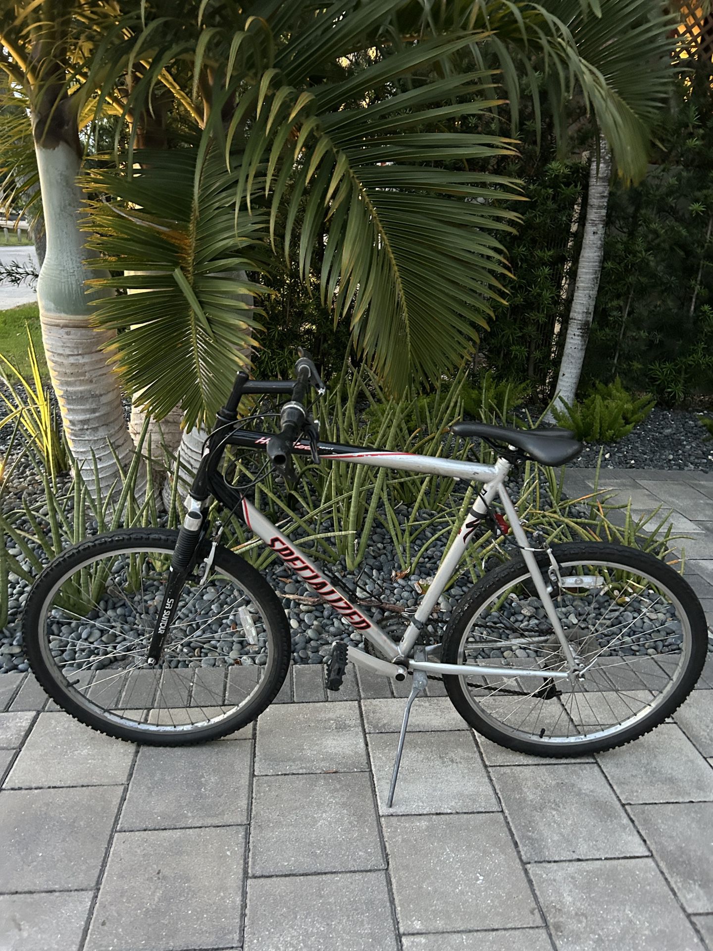 Specialized Hardrock Sport Bike