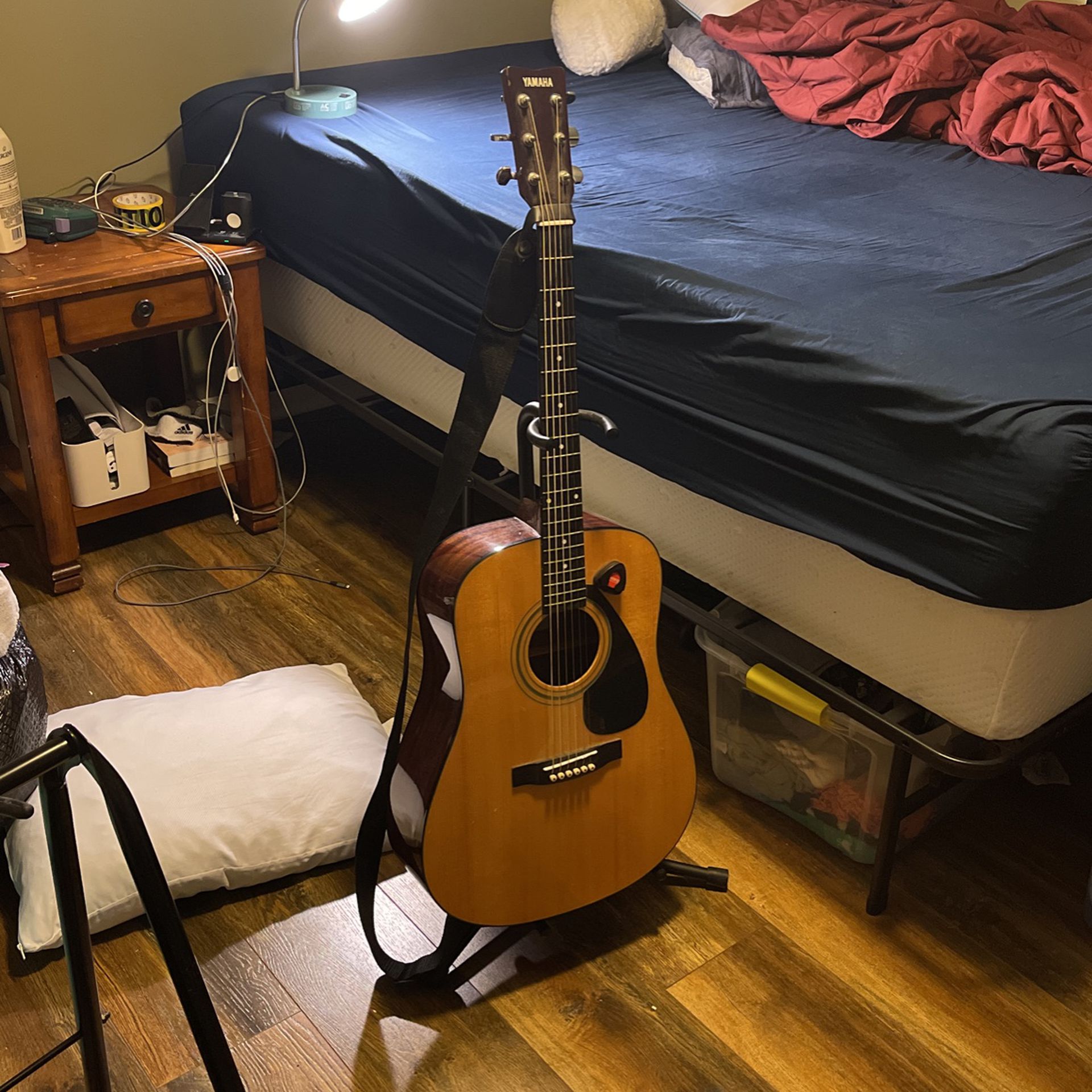 Yamaha Acoustic Guitar FD01S