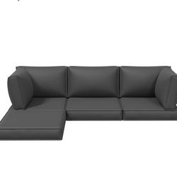 New in box!!9 pieces outdoor cushions