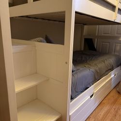 Bunkbed With Drawers 