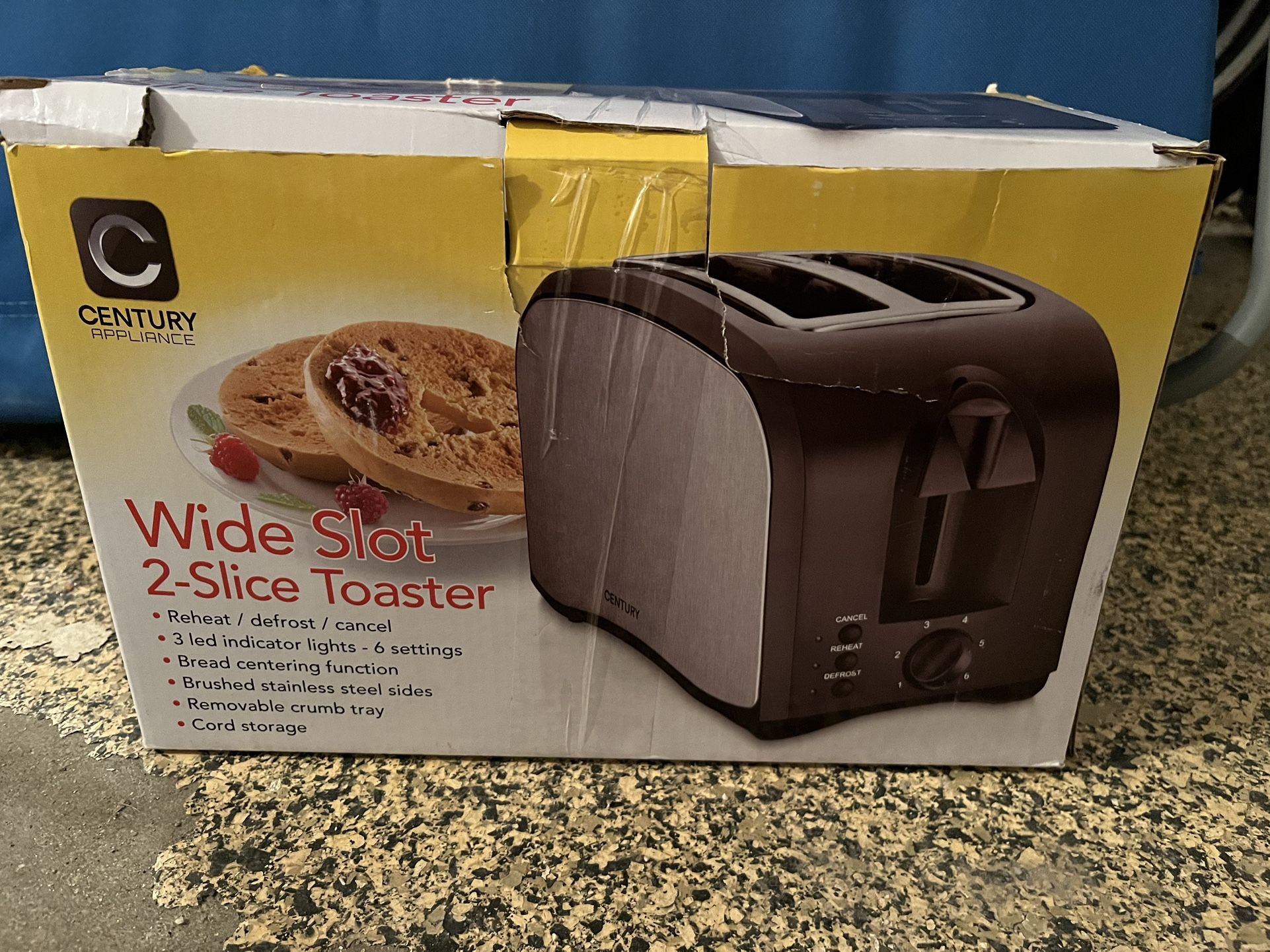 $10 CLOSEOUT 💰💰💰. BRAND NEW 2 SLICE WIDE SLOT TOASTER. 🍞🥯🥐. STAINLESS STEEL FINISH. $10 SALE. 🔥🔥🔥🔥