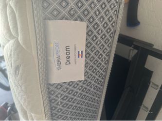 Free double mattress
