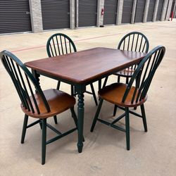 Kitchen Table and 4 Chairs, Free Delivery.