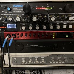 Warm Audio Stereo Buss Compressor