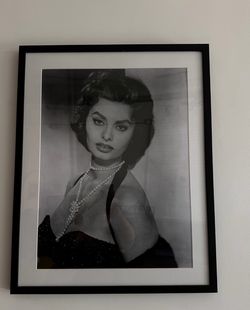 Black and white photos in frames