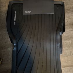 Porsche Macan Floor Mats
