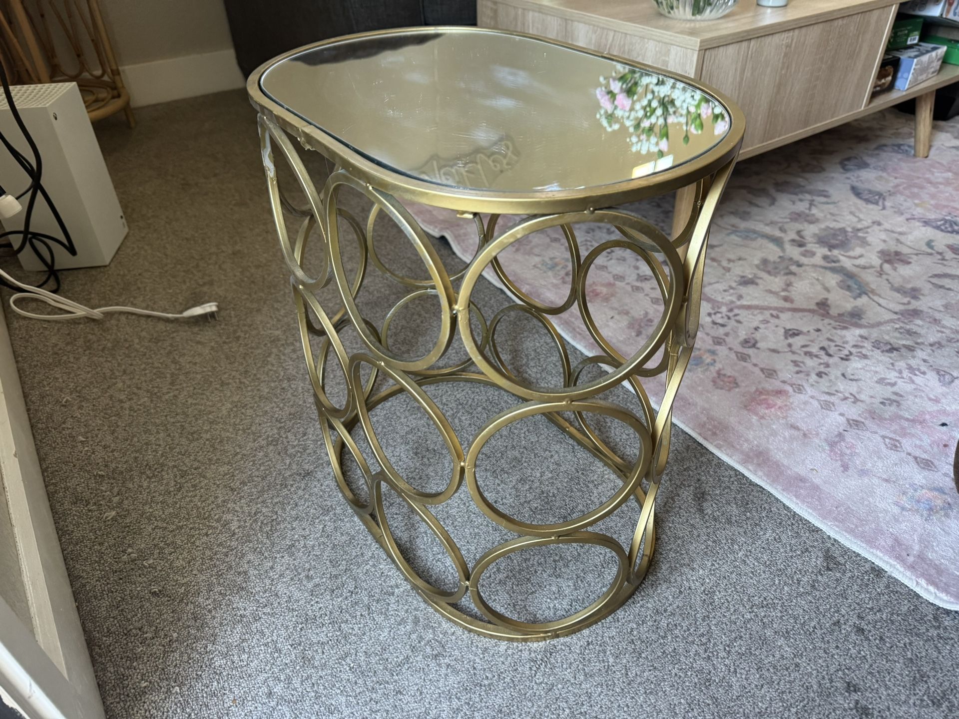 End Table With Mirror Top