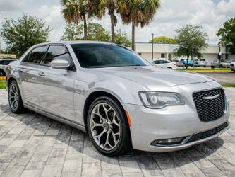 2018 Chrysler 300
