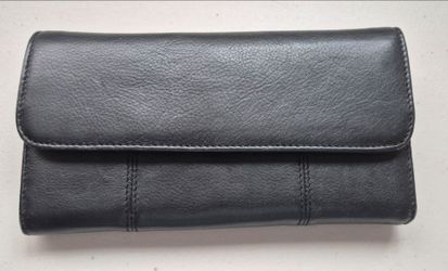 Women's Black Leather Wallet