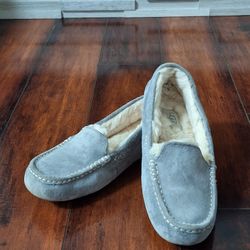 Women's Gray UGG Ansley Slippers Size 7
